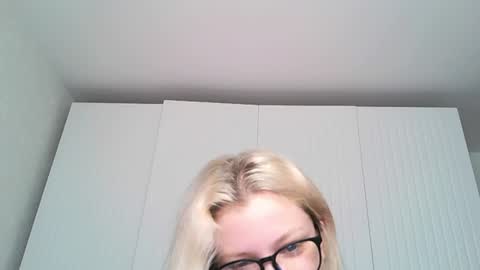 Anna and Bella online show from July 2026 03:48:01 AM
