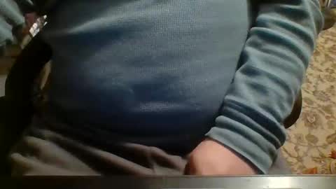 Snapshot of likestobewatchedm chatting on November 2025 12:32:01 AM N online show from November 2025 12:32:01 AM