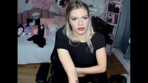 Lil Bunny online show from December 2024 03:37:02 AM