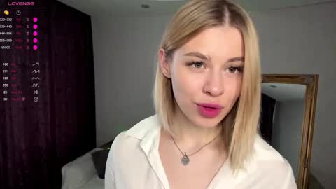 Snapshot of lil_elisa chatting on October 2025 07:11:01 AM Elisa online show from October 2025 07:11:01 AM