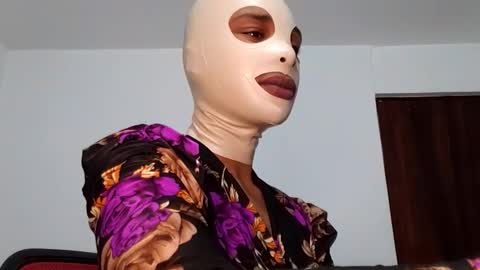 Snapshot of lil_ith chatting on February 2026 02:07:03 AM Lilith online show from February 2026 02:07:03 AM