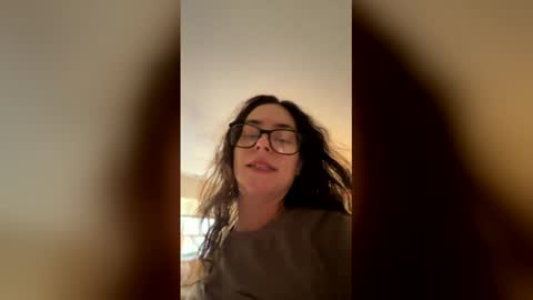 Lily Rose online show from April 2026 07:27:02 PM