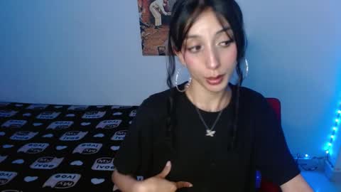 Snapshot of lil_lisaa chatting on February 2025 02:58:01 AM Lisaa online show from February 2025 02:58:01 AM