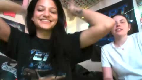 lil_luluvert online show from June 2026 04:24:01 AM