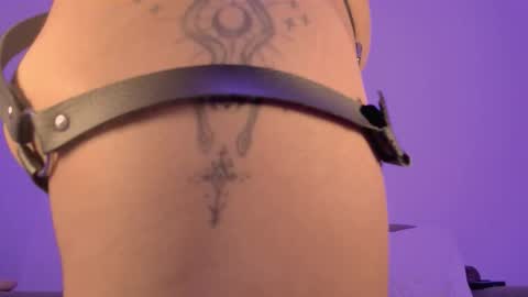 Snapshot of lil_muh chatting on November 2025 05:51:01 AM Lilmuh online show from November 2025 05:51:01 AM