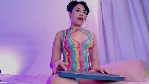 Snapshot of lil_swaay chatting on July 2026 04:03:01 PM Lola online show from July 2026 04:03:01 PM