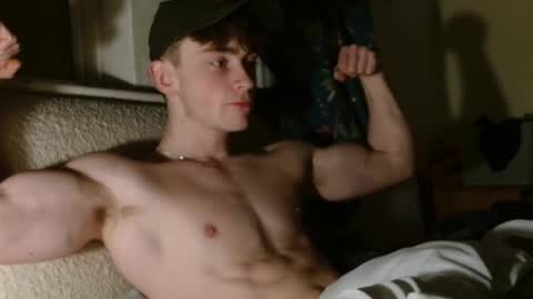 lilbearxxxx online show from February 2025 09:48:02 PM