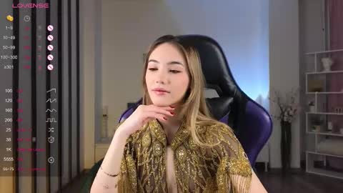 Snapshot of lilcatalia chatting on December 2025 03:01:02 AM Hi im Yuki online show from December 2025 03:01:02 AM