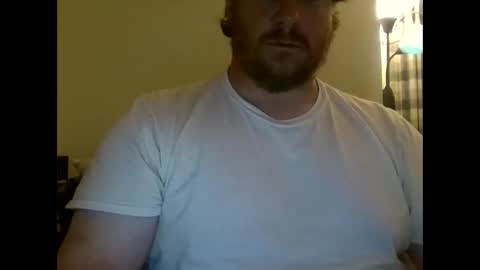 Snapshot of lildickwonder04 chatting on April 2026 06:24:01 AM reallyinsecure online show from April 2026 06:24:01 AM