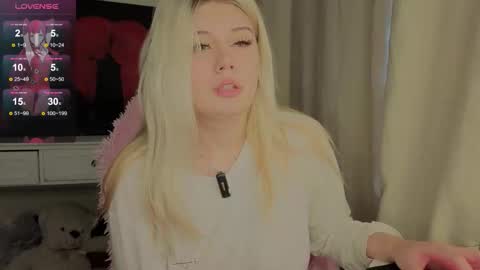 Snapshot of lilhornyprincess chatting on October 2025 06:04:02 AM Nika and Lori online show from October 2025 06:04:02 AM