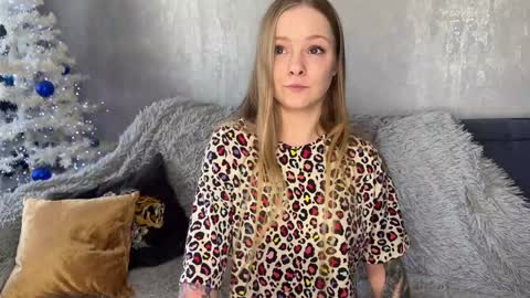 Lili online show from February 2026 06:30:02 AM