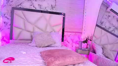 Lily online show from July 2026 12:00:02 PM
