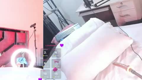 Snapshot of lili_monn chatting on October 2025 10:45:01 AM Lili online show from October 2025 10:45:01 AM