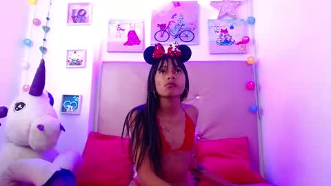 Snapshot of lili_roussi chatting on March 2025 03:02:02 AM lili_roussi online show from March 2025 03:02:02 AM