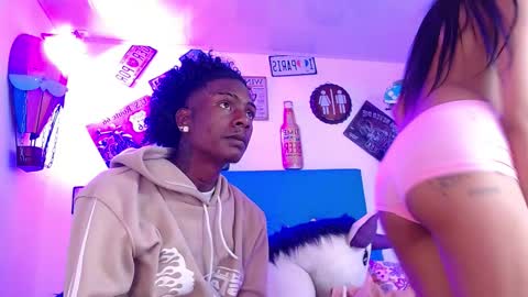 Snapshot of lili_roussi chatting on September 2025 01:53:01 AM lili_roussi online show from September 2025 01:53:01 AM