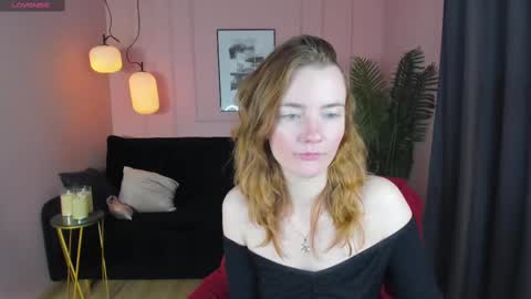 Snapshot of lilian_muse chatting on March 2025 09:13:02 PM Lilian online show from March 2025 09:13:02 PM