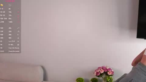 Hi I am Luna online show from June 2026 03:03:02 PM