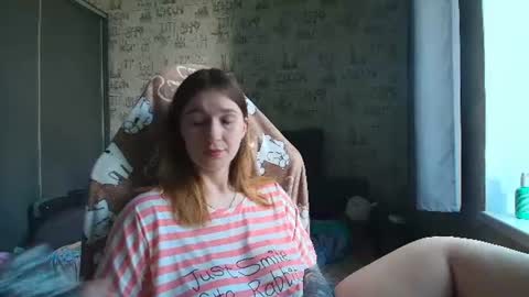 Snapshot of liliawoolf chatting on June 2026 12:42:02 PM liliawoolf online show from June 2026 12:42:02 PM