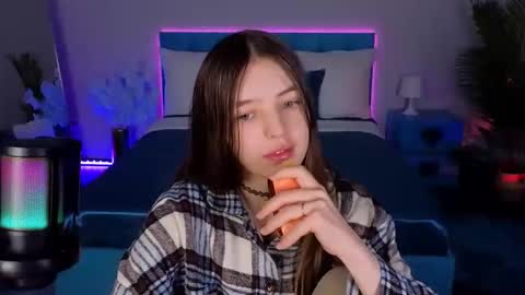 Snapshot of lilibakery chatting on November 2025 02:47:02 AM Lili Bakery online show from November 2025 02:47:02 AM