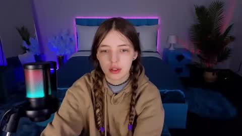 Snapshot of lilibakery chatting on December 2025 03:59:02 AM Lili Bakery online show from December 2025 03:59:02 AM