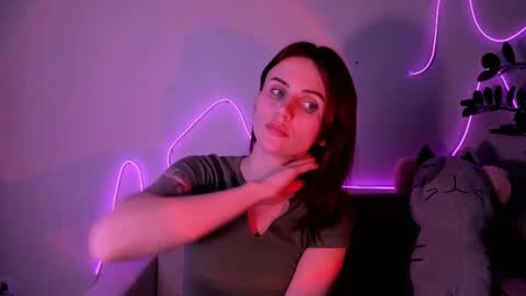 Lilie online show from December 2024 04:10:02 AM