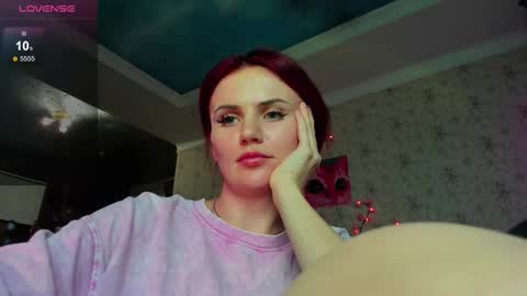 Lilie online show from October 2025 07:11:02 PM