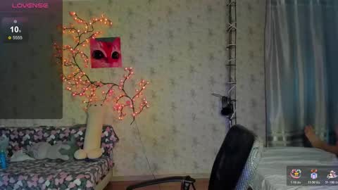 Lilie online show from October 2025 04:38:01 AM