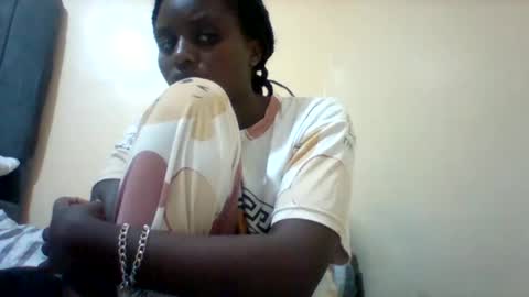 liligal online show from May 2026 07:30:01 PM