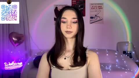 Lina online show from May 2026 10:49:02 PM