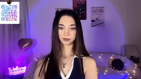 Lina online show from June 2026 10:12:01 PM