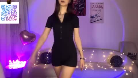 Lina online show from June 2026 10:19:02 PM