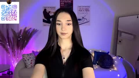 Lina online show from July 2026 10:28:02 PM