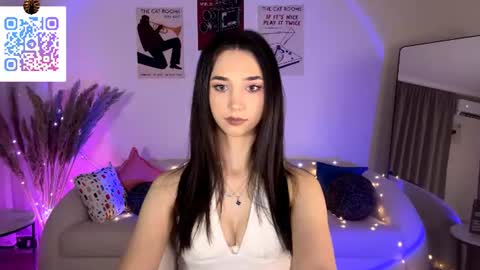 Lina online show from July 2026 10:14:02 PM