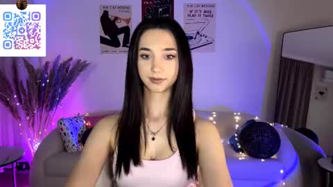 Lina online show from July 2026 10:23:02 PM