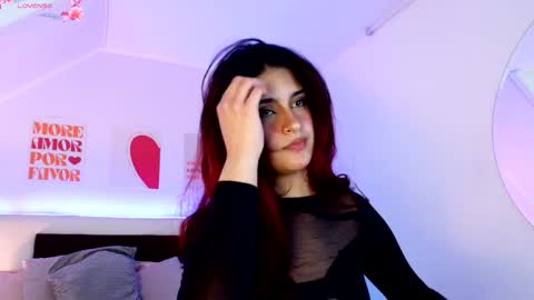Lilith Savett online show from May 2026 04:04:02 PM