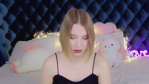 LiliLinn online show from March 2025 04:56:01 AM