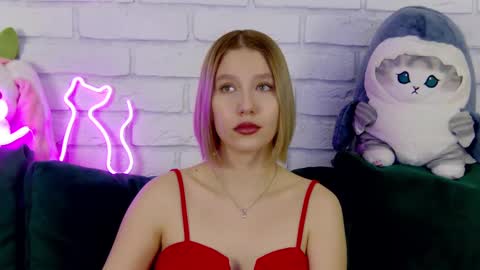 LiliLinn online show from March 2025 05:02:01 AM