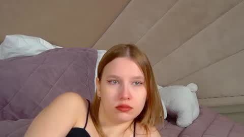LiliLinn online show from June 2026 05:05:01 AM