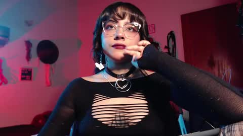 Molly online show from December 2024 01:37:01 AM