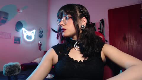 Molly online show from January 2025 02:25:01 AM