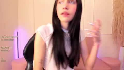 Lilly online show from November 2025 12:15:02 PM