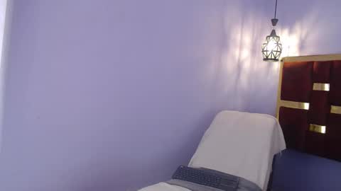 lilimini online show from September 2025 07:35:02 PM