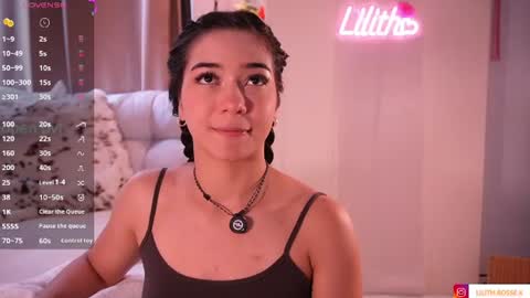 Lilith Rosse online show from July 2026 03:19:02 PM
