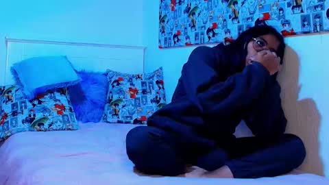 Snapshot of lilith_and_draven chatting on September 2025 09:17:02 PM lilith_and_draven online show from September 2025 09:17:02 PM