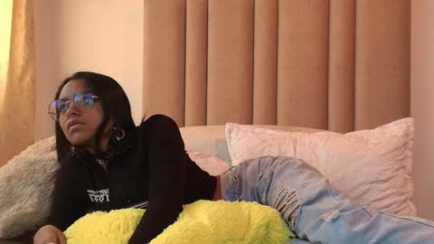 Snapshot of lilith_and_draven chatting on October 2025 08:29:01 PM lilith_and_draven online show from October 2025 08:29:01 PM