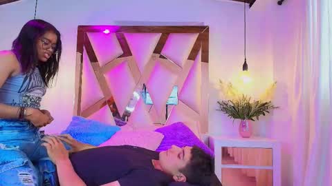 Snapshot of lilith_and_draven chatting on October 2025 08:54:02 PM lilith_and_draven online show from October 2025 08:54:02 PM