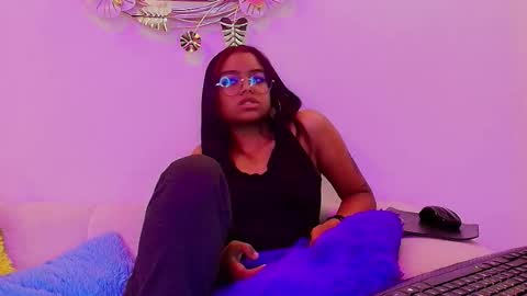 Snapshot of lilith_and_draven chatting on October 2025 09:59:02 PM lilith_and_draven online show from October 2025 09:59:02 PM