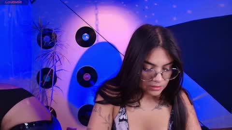 Lilith and Khloe  online show from November 2025 11:31:02 AM