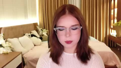 Lilith Bonheur online show from May 2026 08:28:02 PM