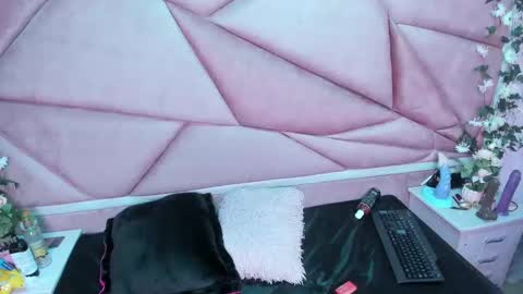 lilith cooper20 online show from January 2025 12:35:02 AM